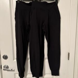 Black Lululemon Align Jogger *28" Size 4 (1 available)
